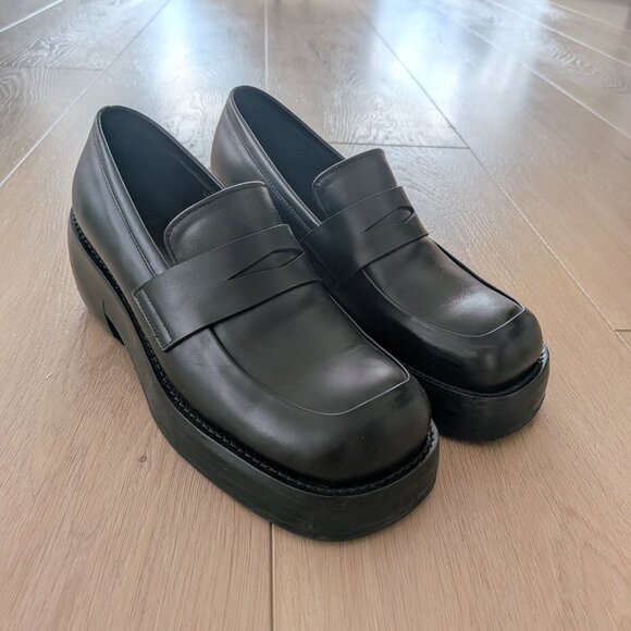 Black loafers - A Momento - US 7 - Picture 3 of 4